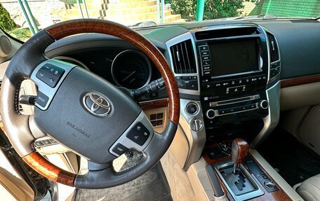 Toyota Land Cruiser 200, 2012 год, 4 500 000 рублей, 5 фотография