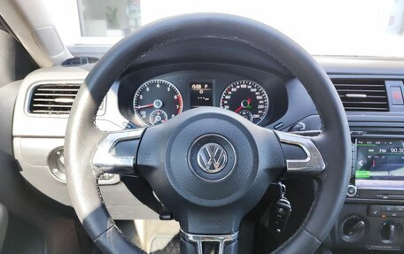 Volkswagen Jetta VI, 2013 год, 1 119 000 рублей, 11 фотография