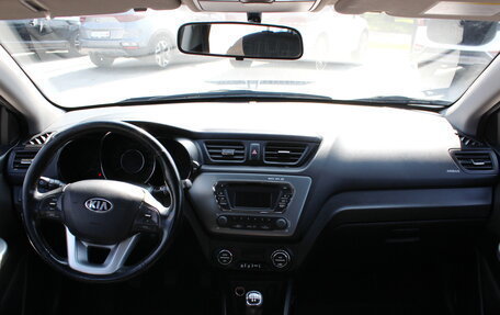 KIA Rio III рестайлинг, 2013 год, 989 000 рублей, 14 фотография