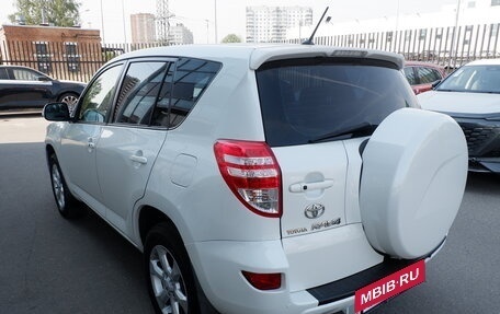 Toyota RAV4, 2011 год, 1 365 000 рублей, 4 фотография