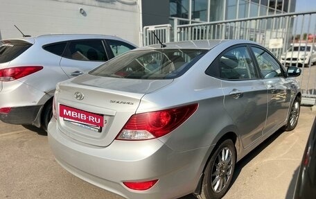 Hyundai Solaris II рестайлинг, 2011 год, 825 000 рублей, 2 фотография