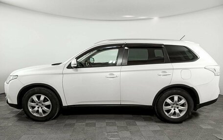 Mitsubishi Outlander III рестайлинг 3, 2014 год, 1 835 000 рублей, 8 фотография