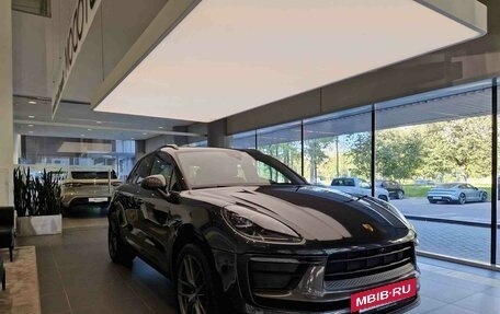 Porsche Macan I рестайлинг, 2024 год, 13 940 000 рублей, 3 фотография