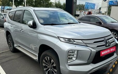 Mitsubishi Pajero Sport III рестайлинг, 2021 год, 4 297 000 рублей, 2 фотография