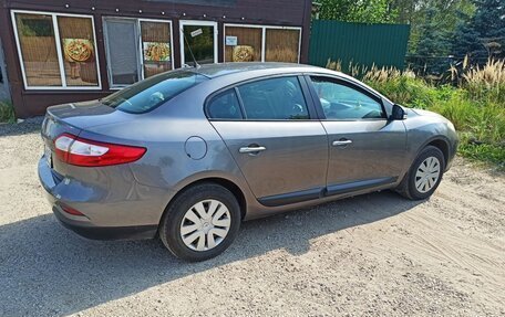 Renault Fluence I, 2010 год, 700 000 рублей, 2 фотография