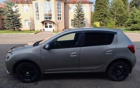 Renault Sandero II рестайлинг, 2014 год, 715 000 рублей, 10 фотография