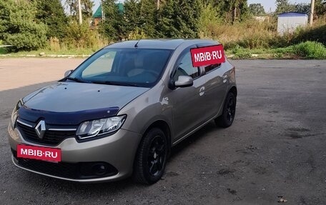 Renault Sandero II рестайлинг, 2014 год, 715 000 рублей, 8 фотография