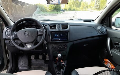 Renault Sandero II рестайлинг, 2014 год, 715 000 рублей, 13 фотография