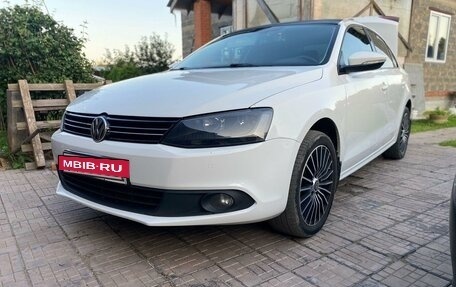 Volkswagen Jetta VI, 2012 год, 1 250 000 рублей, 8 фотография