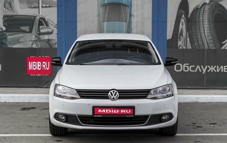 Volkswagen Jetta VI, 2013 год, 1 299 000 рублей, 3 фотография