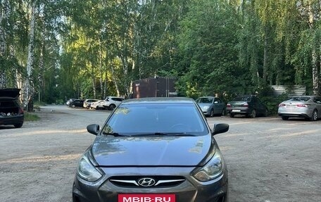 Hyundai Solaris II рестайлинг, 2011 год, 850 000 рублей, 11 фотография