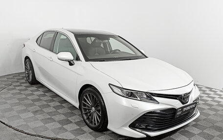 Toyota Camry, 2018 год, 3 088 000 рублей, 3 фотография