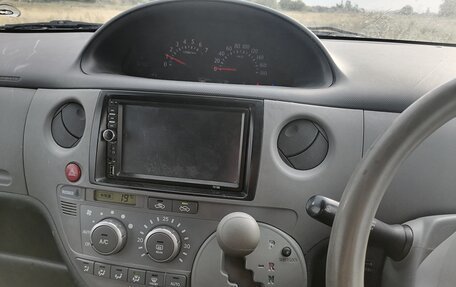 Toyota Sienta I, 2005 год, 486 000 рублей, 14 фотография