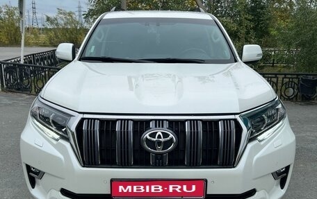 Toyota Land Cruiser Prado 150 рестайлинг 2, 2020 год, 7 300 000 рублей, 1 фотография