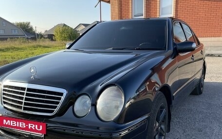 Mercedes-Benz E-Класс, 1999 год, 450 000 рублей, 2 фотография