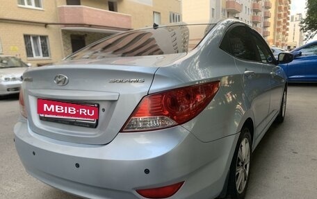 Hyundai Solaris II рестайлинг, 2011 год, 850 000 рублей, 3 фотография