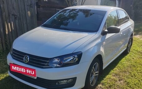 Volkswagen Polo VI (EU Market), 2017 год, 1 300 000 рублей, 2 фотография