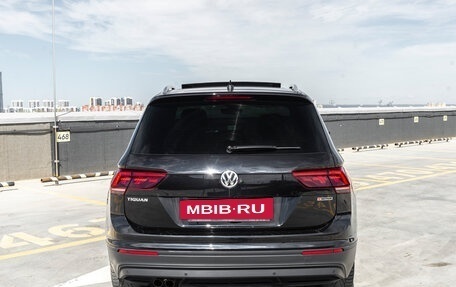 Volkswagen Tiguan II, 2018 год, 2 320 000 рублей, 5 фотография