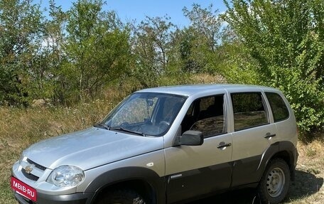 Chevrolet Niva I рестайлинг, 2011 год, 650 000 рублей, 2 фотография