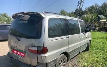 Hyundai Starex I рестайлинг, 2003 год, 380 000 рублей, 4 фотография