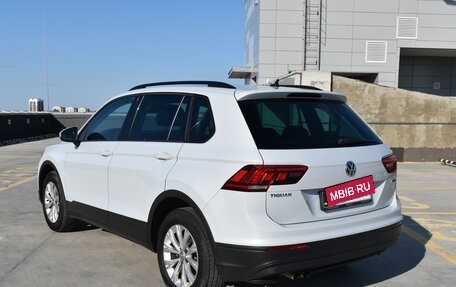 Volkswagen Tiguan II, 2019 год, 2 499 000 рублей, 6 фотография