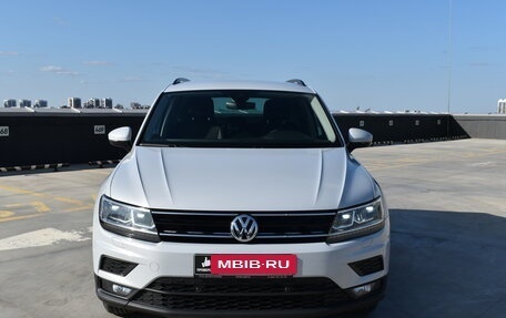 Volkswagen Tiguan II, 2019 год, 2 499 000 рублей, 2 фотография