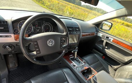 Volkswagen Touareg III, 2005 год, 1 600 000 рублей, 18 фотография