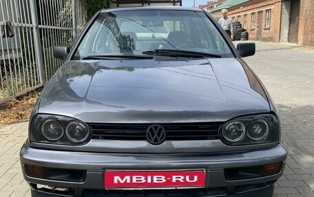 Volkswagen Golf III, 1994 год, 360 000 рублей, 2 фотография