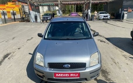 Ford Fusion I, 2005 год, 330 000 рублей, 2 фотография