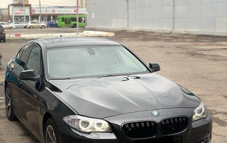 BMW 5 серия, 2011 год, 2 400 000 рублей, 3 фотография