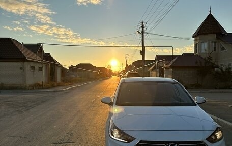 Hyundai Solaris II рестайлинг, 2018 год, 1 470 000 рублей, 4 фотография