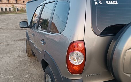 Chevrolet Niva I рестайлинг, 2015 год, 825 000 рублей, 6 фотография