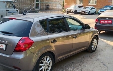 KIA cee'd I рестайлинг, 2008 год, 700 000 рублей, 3 фотография