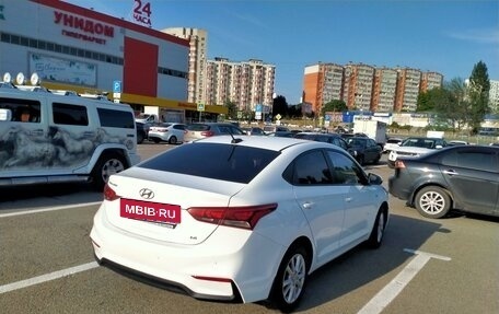 Hyundai Solaris II рестайлинг, 2017 год, 1 000 000 рублей, 6 фотография