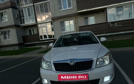 Skoda Octavia, 2011 год, 890 000 рублей, 2 фотография