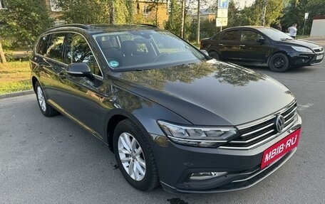 Volkswagen Passat B8 рестайлинг, 2020 год, 1 990 000 рублей, 3 фотография