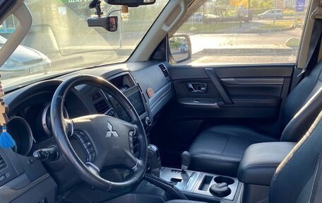 Mitsubishi Pajero IV, 2014 год, 2 550 000 рублей, 7 фотография