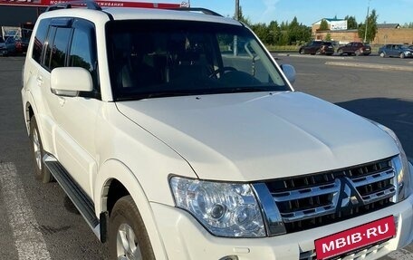 Mitsubishi Pajero IV, 2014 год, 2 550 000 рублей, 2 фотография