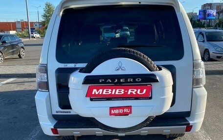 Mitsubishi Pajero IV, 2014 год, 2 550 000 рублей, 3 фотография