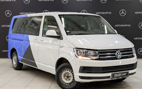 Volkswagen Caravelle T6 рестайлинг, 2019 год, 2 595 000 рублей, 3 фотография