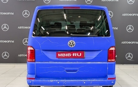 Volkswagen Caravelle T6 рестайлинг, 2019 год, 2 595 000 рублей, 6 фотография