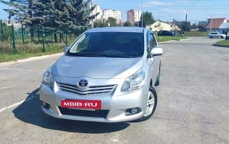 Toyota Verso I, 2012 год, 1 477 000 рублей, 4 фотография