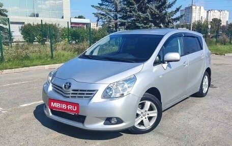 Toyota Verso I, 2012 год, 1 477 000 рублей, 3 фотография