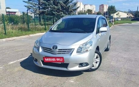 Toyota Verso I, 2012 год, 1 477 000 рублей, 6 фотография