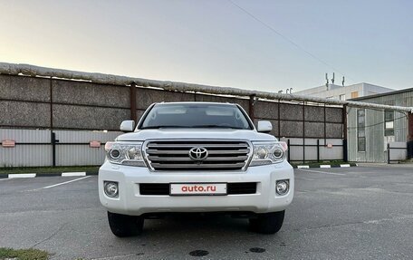 Toyota Land Cruiser 200, 2015 год, 5 650 000 рублей, 2 фотография