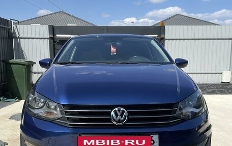 Volkswagen Polo VI (EU Market), 2017 год, 1 430 000 рублей, 2 фотография