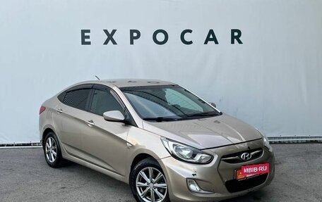 Hyundai Solaris II рестайлинг, 2011 год, 880 000 рублей, 7 фотография