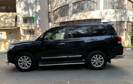 Toyota Land Cruiser 200, 2015 год, 8 800 000 рублей, 4 фотография