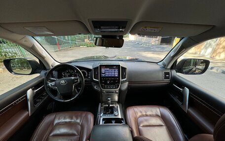 Toyota Land Cruiser 200, 2015 год, 8 800 000 рублей, 11 фотография