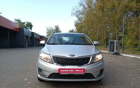 KIA Rio III рестайлинг, 2013 год, 725 000 рублей, 2 фотография